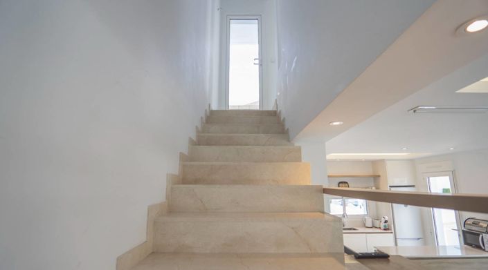 Image No.15-2 Bed House for sale