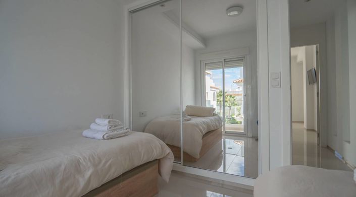 Image No.21-2 Bed House for sale