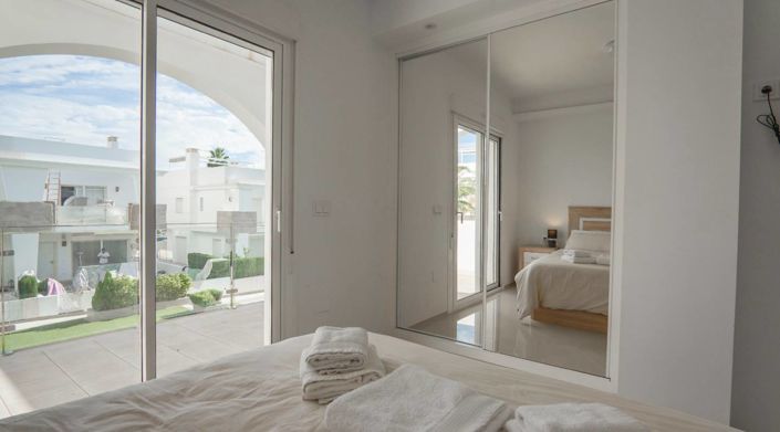 Image No.27-2 Bed House for sale