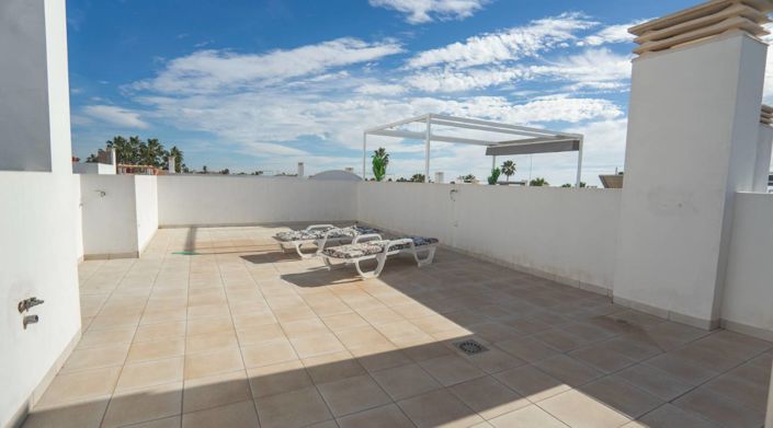 Image No.40-2 Bed House for sale