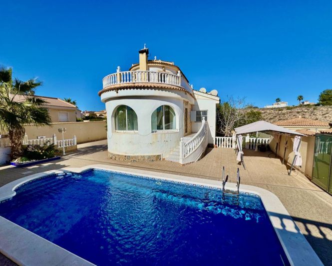 Image No.1-Villa de 4 chambres à vendre à Ciudad Quesada
