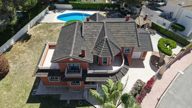 Image No.29-4 Bed Villa for sale