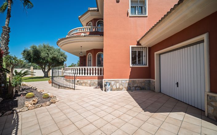 Image No.40-4 Bed Villa for sale