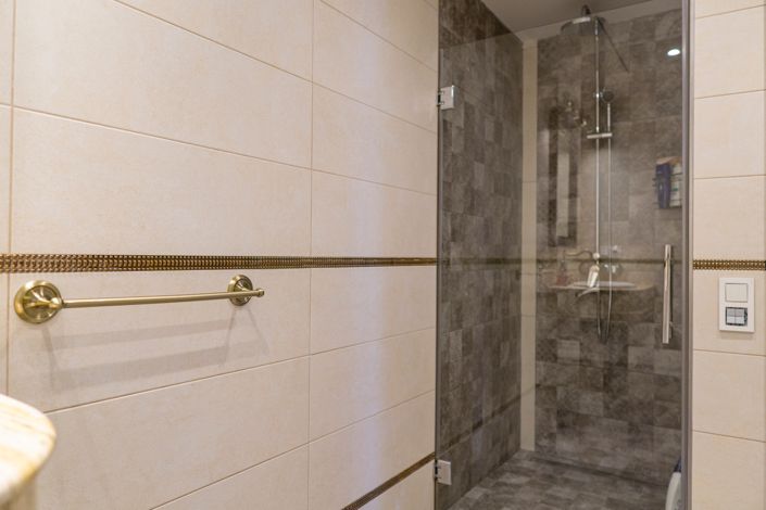 Image No.33-5 Bed Villa for sale