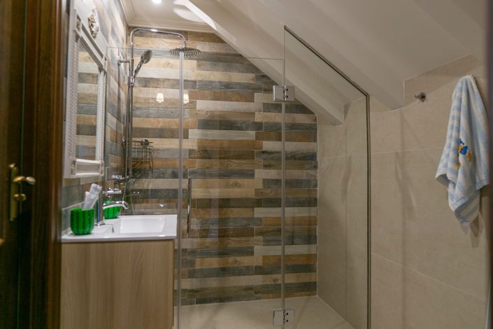 Image No.56-5 Bed Villa for sale