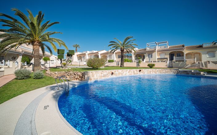 Image No.19-3 Bed Townhouse for sale