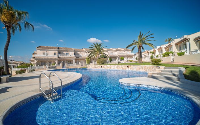 Image No.3-3 Bed Townhouse for sale