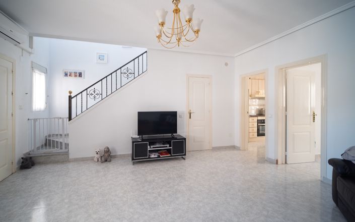 Image No.4-3 Bed Townhouse for sale