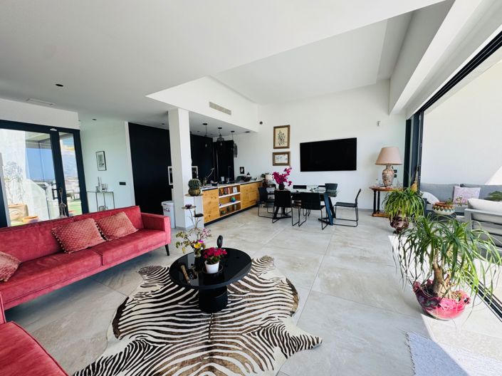 Image No.4-3 Bed Villa for sale