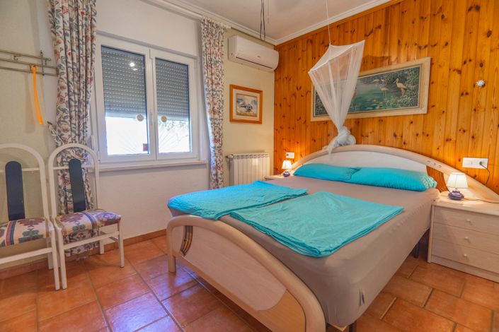 Image No.19-2 Bed Villa for sale