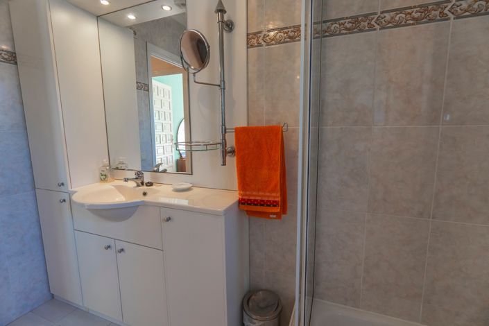 Image No.26-2 Bed Villa for sale