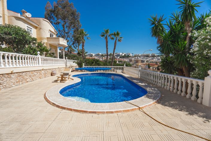 Image No.35-2 Bed Villa for sale