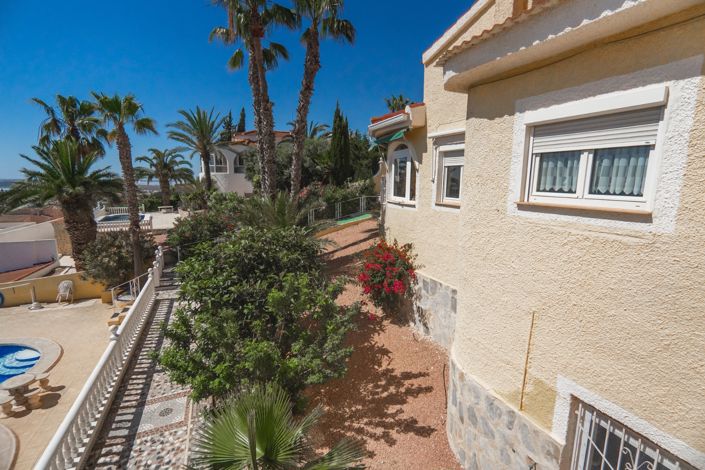 Image No.60-2 Bed Villa for sale