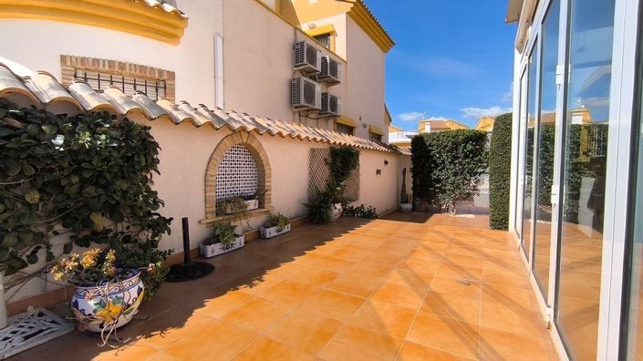 Image No.24-Villa de 3 chambres à vendre à Guardamar del Segura