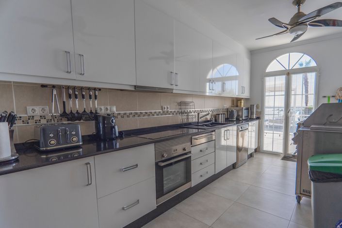 Image No.13-6 Bed Villa for sale