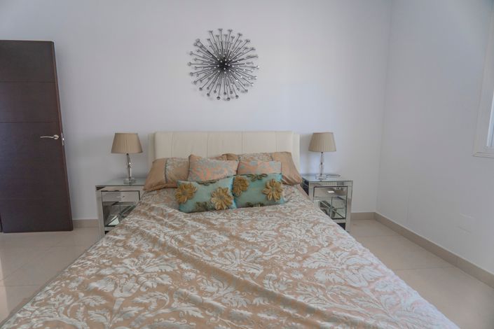 Image No.43-6 Bed Villa for sale