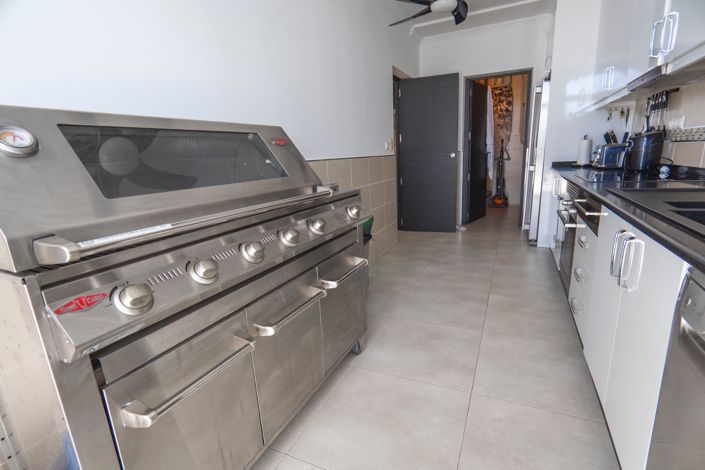 Image No.58-6 Bed Villa for sale