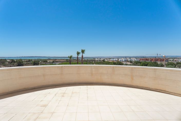 Image No.68-6 Bed Villa for sale