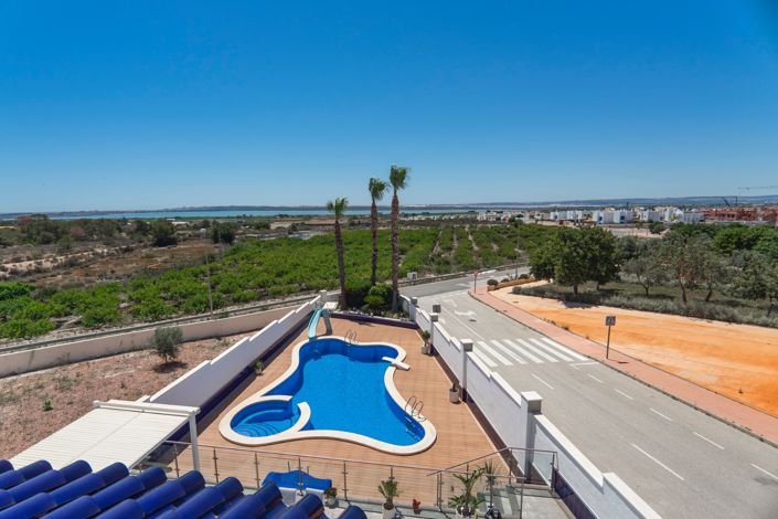 Image No.71-6 Bed Villa for sale