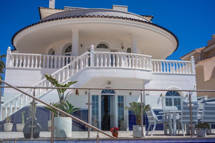 Image No.87-6 Bed Villa for sale