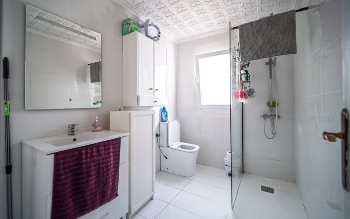 Image No.11-3 Bed Apartment for sale