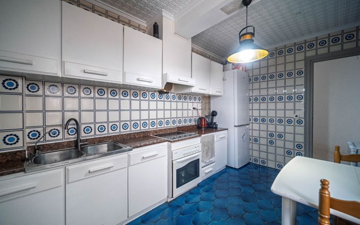 Image No.7-3 Bed Apartment for sale