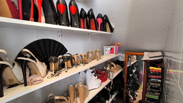 Image No.14-3 Bed House for sale