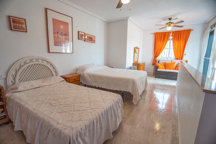 Image No.39-4 Bed Villa for sale