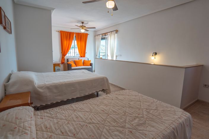 Image No.40-4 Bed Villa for sale