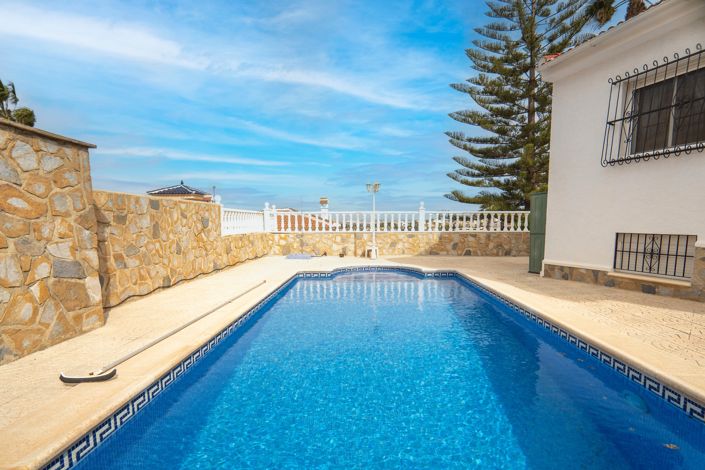 Image No.10-4 Bed Villa for sale