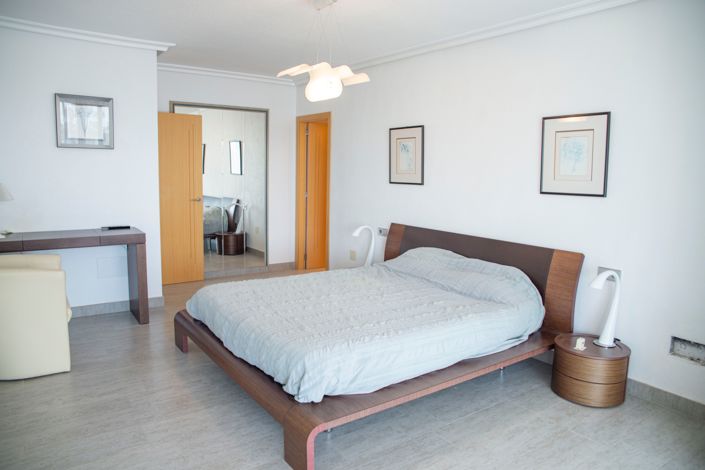 Image No.23-4 Bed Villa for sale