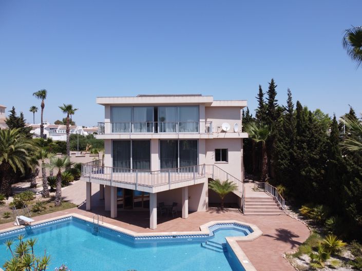 Image No.46-4 Bed Villa for sale