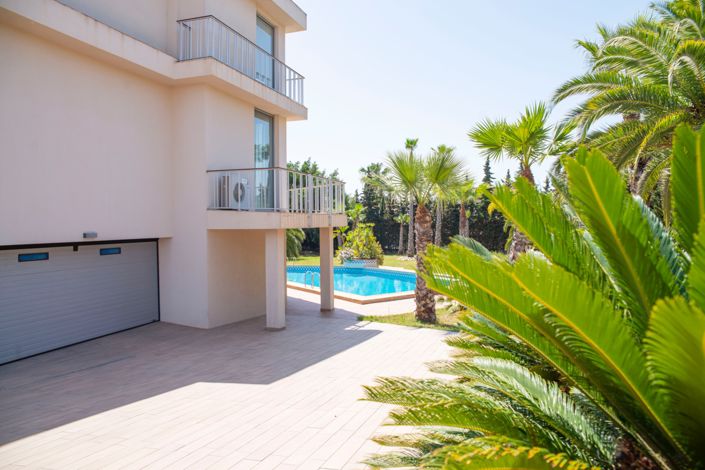 Image No.61-4 Bed Villa for sale