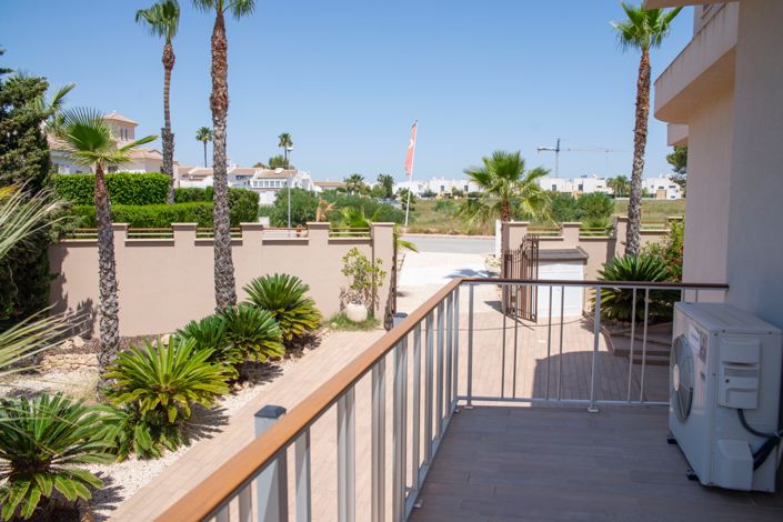 Image No.68-4 Bed Villa for sale