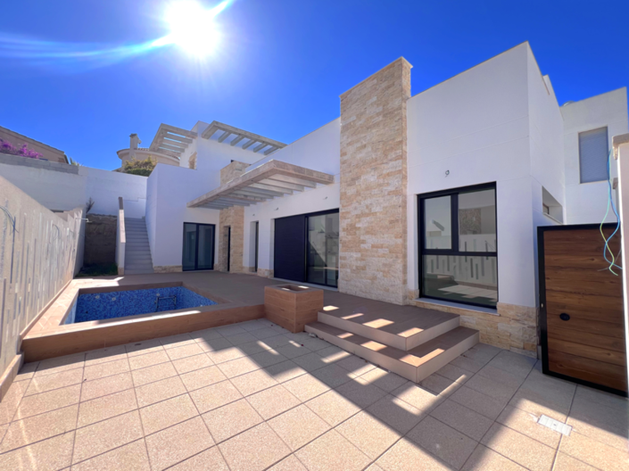 Image No.1-3 Bed Villa for sale
