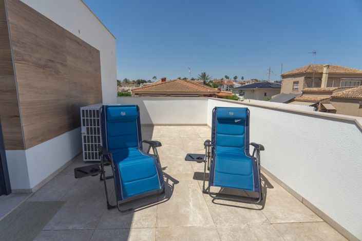 Image No.101-4 Bed Villa for sale