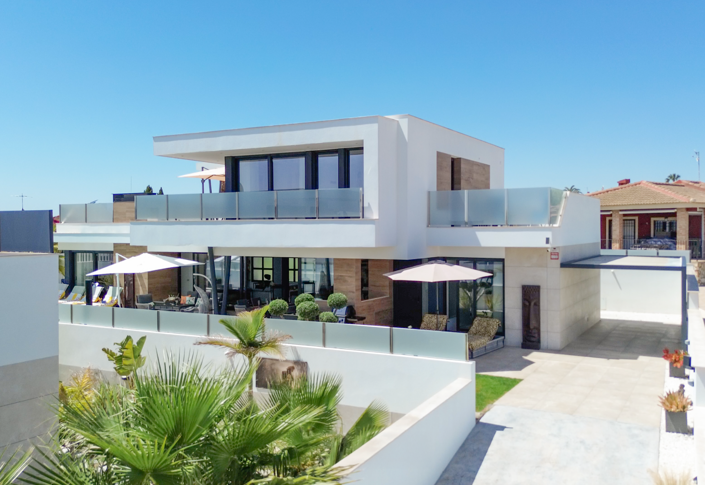 Image No.103-4 Bed Villa for sale