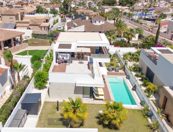 Image No.105-4 Bed Villa for sale