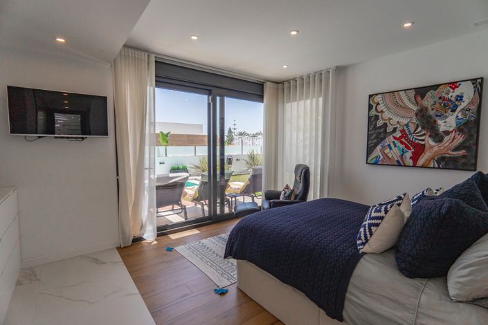 Image No.49-4 Bed Villa for sale