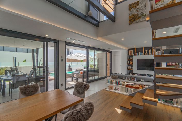 Image No.5-4 Bed Villa for sale