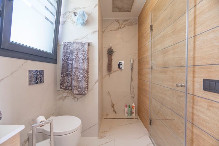 Image No.55-4 Bed Villa for sale