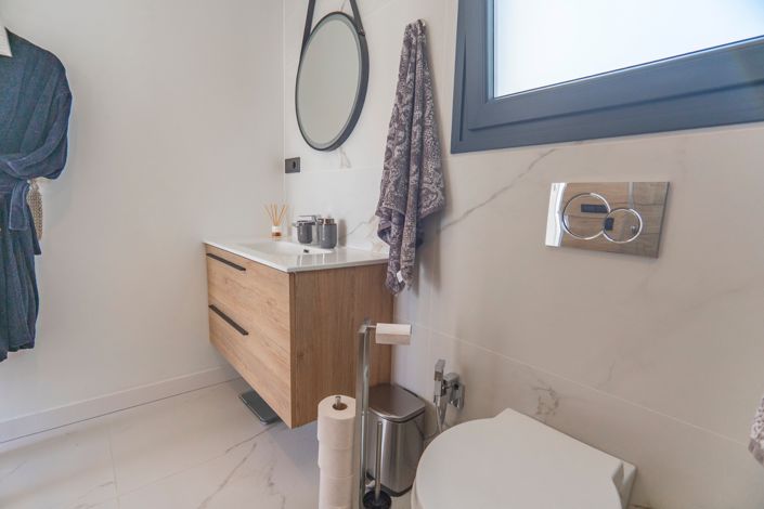 Image No.56-4 Bed Villa for sale