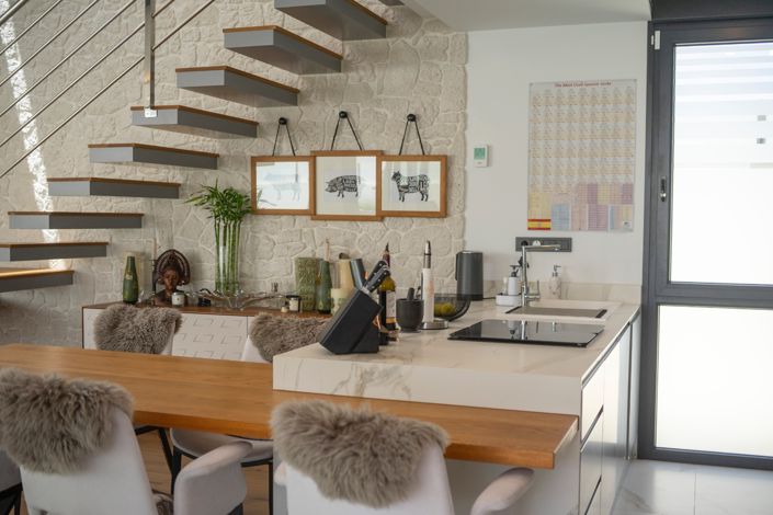 Image No.57-4 Bed Villa for sale