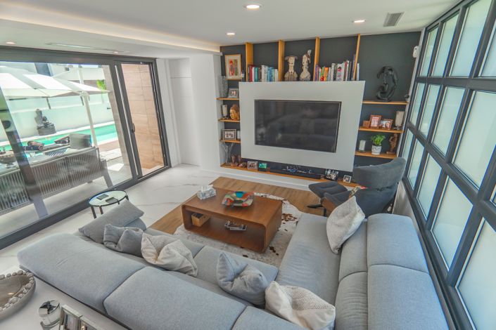 Image No.7-4 Bed Villa for sale