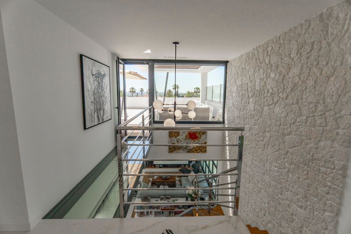 Image No.71-4 Bed Villa for sale