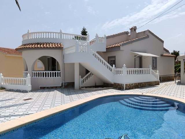 Image No.1-3 Bed Villa for sale