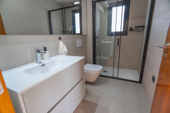 Image No.27-4 Bed Villa for sale