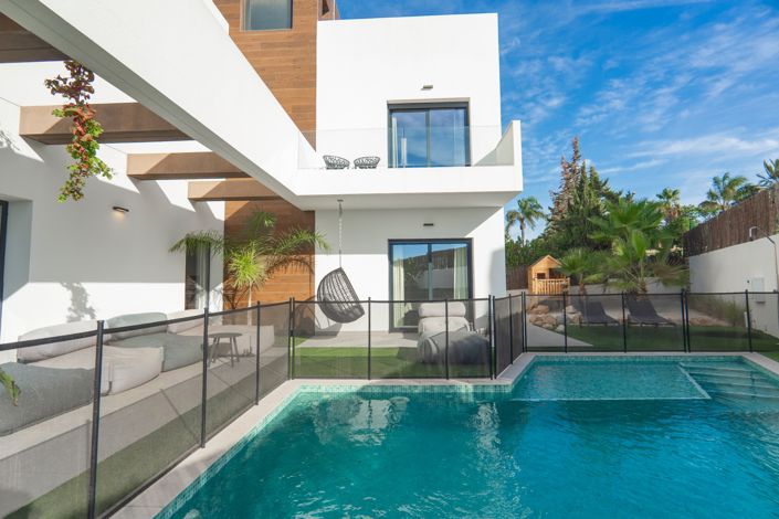 Image No.37-4 Bed Villa for sale