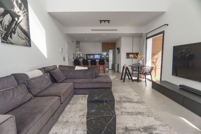 Image No.6-4 Bed Villa for sale