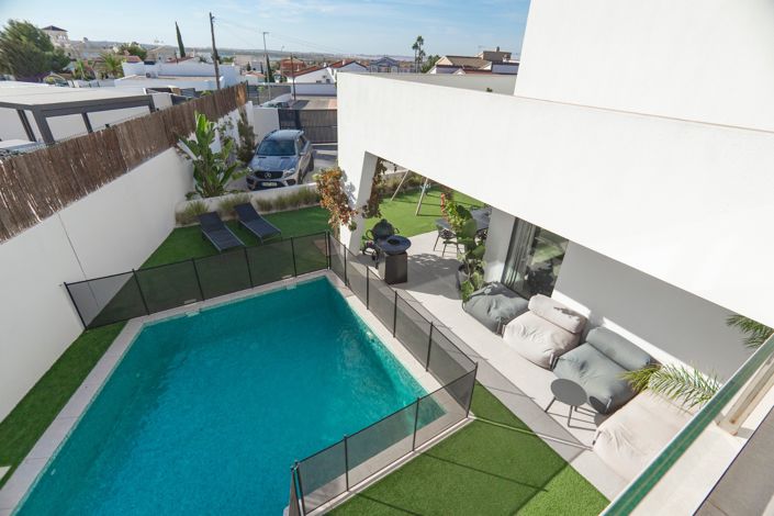 Image No.55-4 Bed Villa for sale